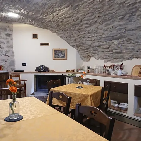 Eremo Gioioso Feriehus *